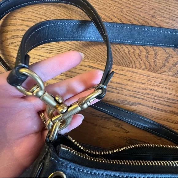 Coach Teri Shoulder Bag CY646 Black Leather Gold Hardware Crossbody  Purse - Picture 6 of 15